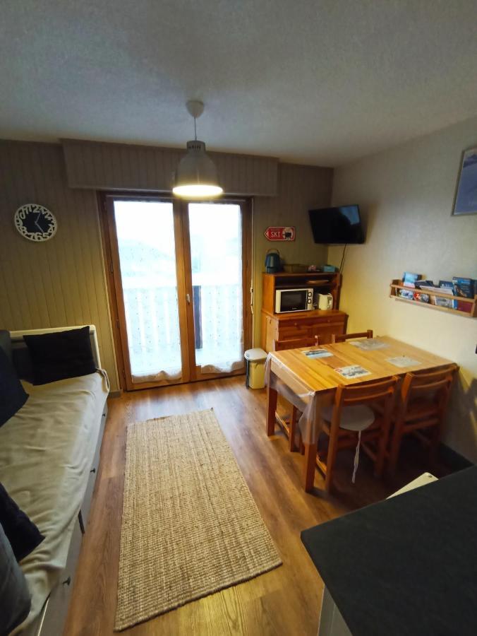 Appartement T2 Ideal Pour Une Famille Thollon-les-Memises Exterior photo